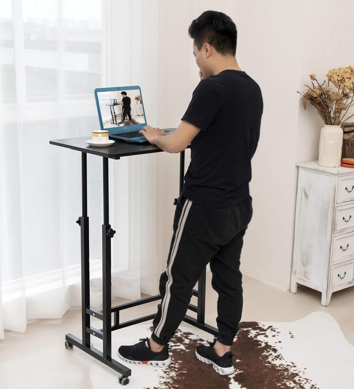 What Are the Best Standing Desks for Back Pain?