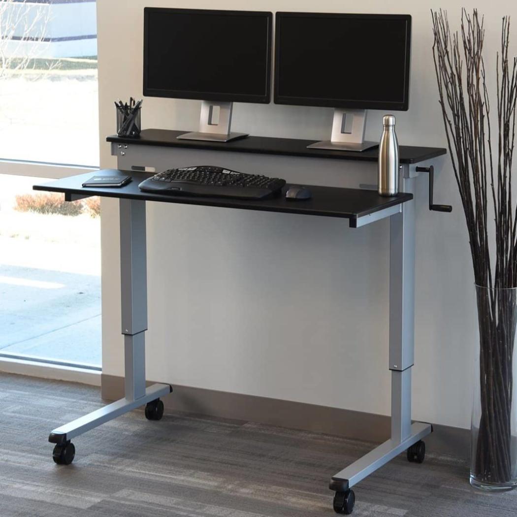 Standing Desks vs. Traditional Desks: Which One is Right for You?
